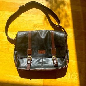 Vintage Fossil Leather laptop messenger bag